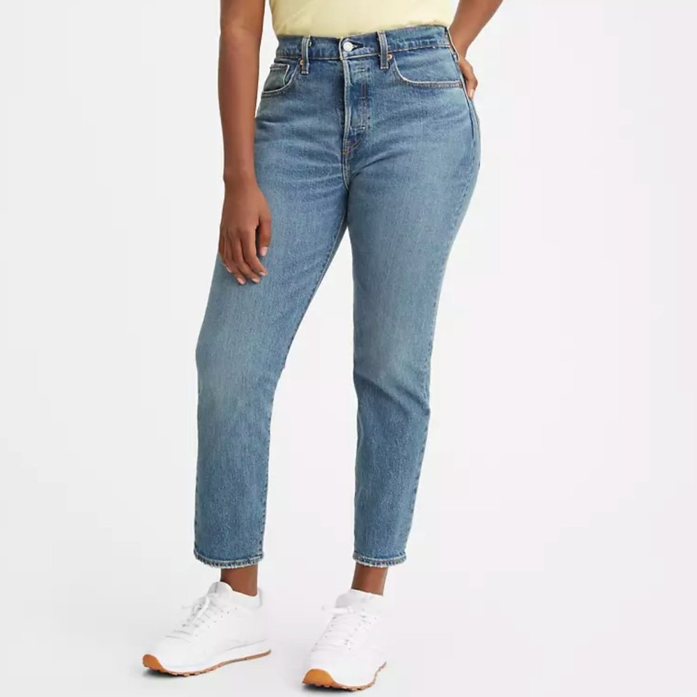 Levi's Wedgie Fit High Rise Cropped Straight Denim Blue Jeans Size 30